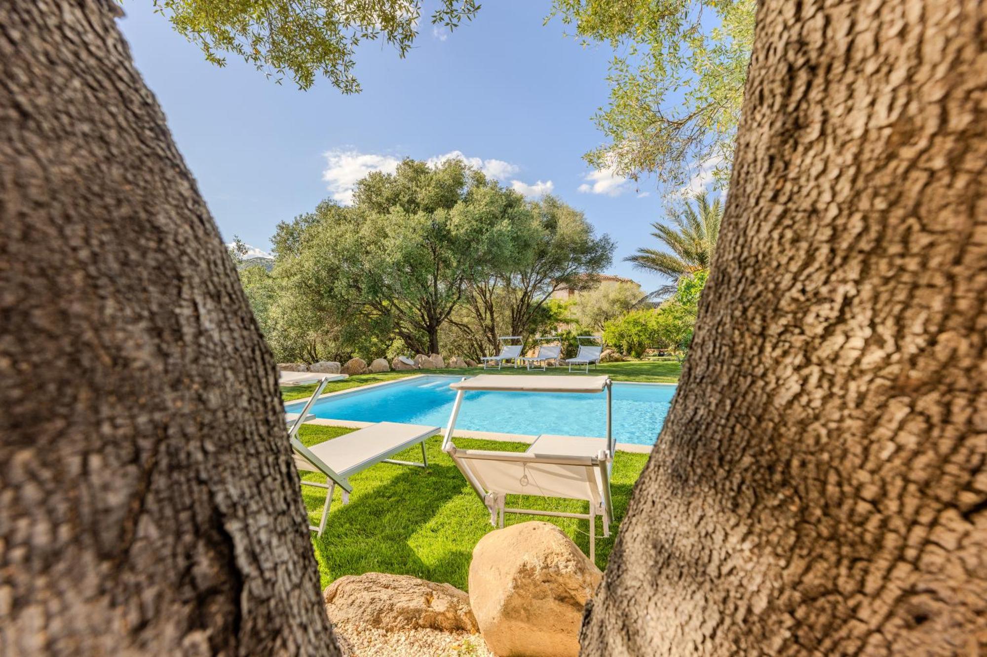 Апартаменты Stazzo San Teodoro L'Olivastro Piscina Condivisa Экстерьер фото